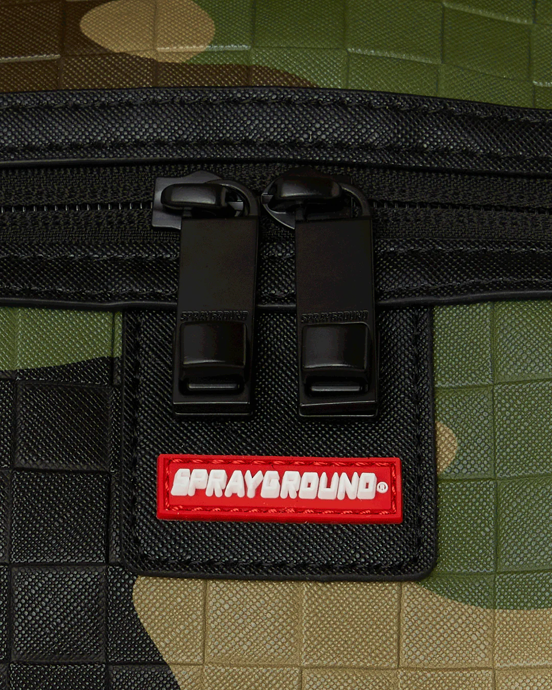 CAMORICH ROYALE CHAIN DUFFLE - Image 11