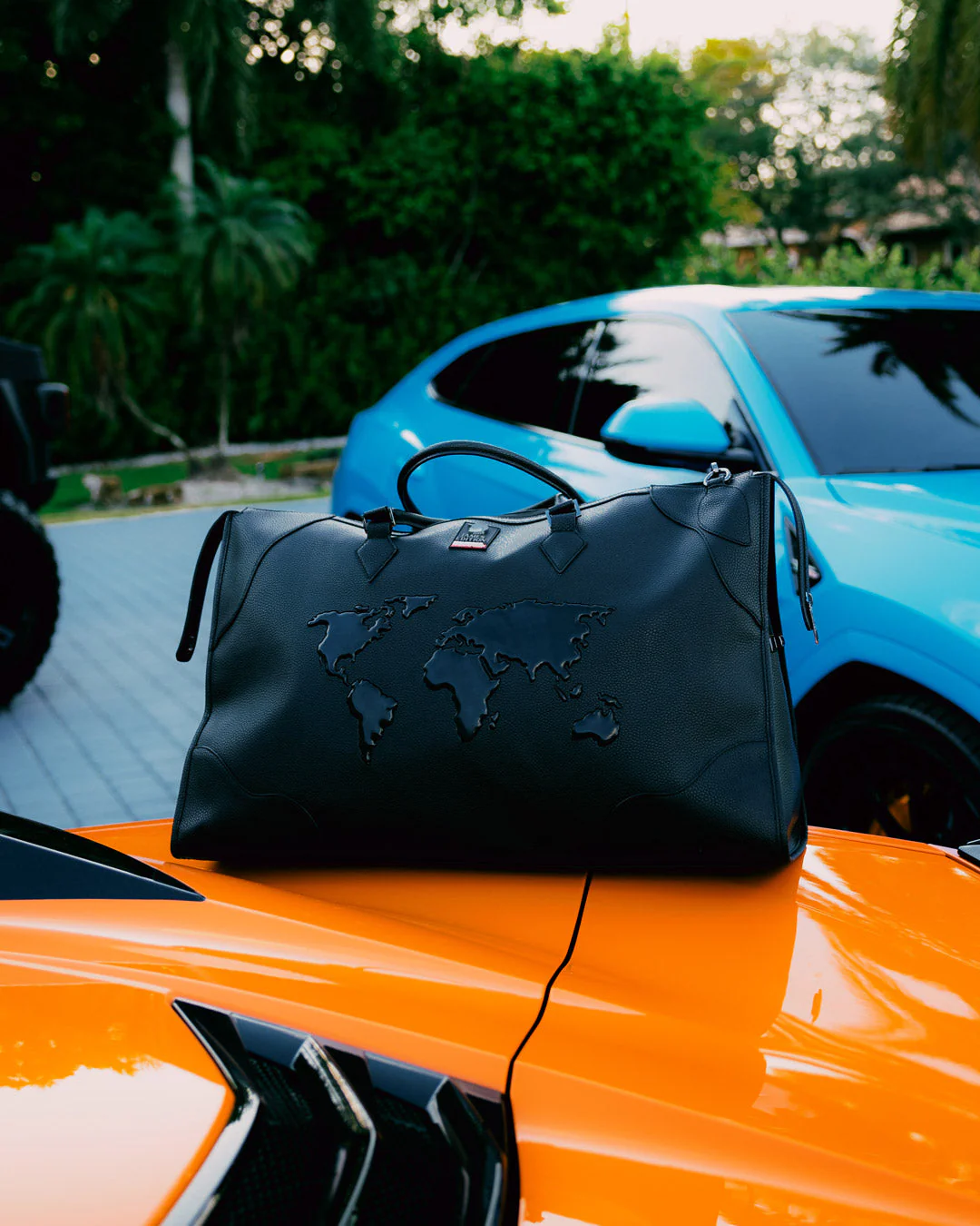 JAMES FIRST CLASS GLOBAL TAKEOFF PYRAMID DUFFLE - Image 6