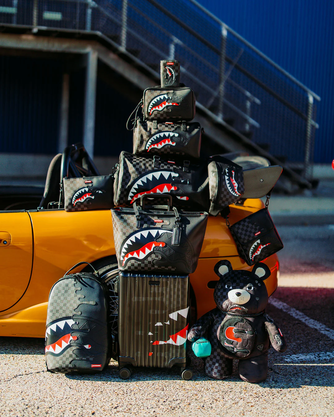SPEED SHARK SIDE SWIPE CROSSOVER CLUTCH - Image 2