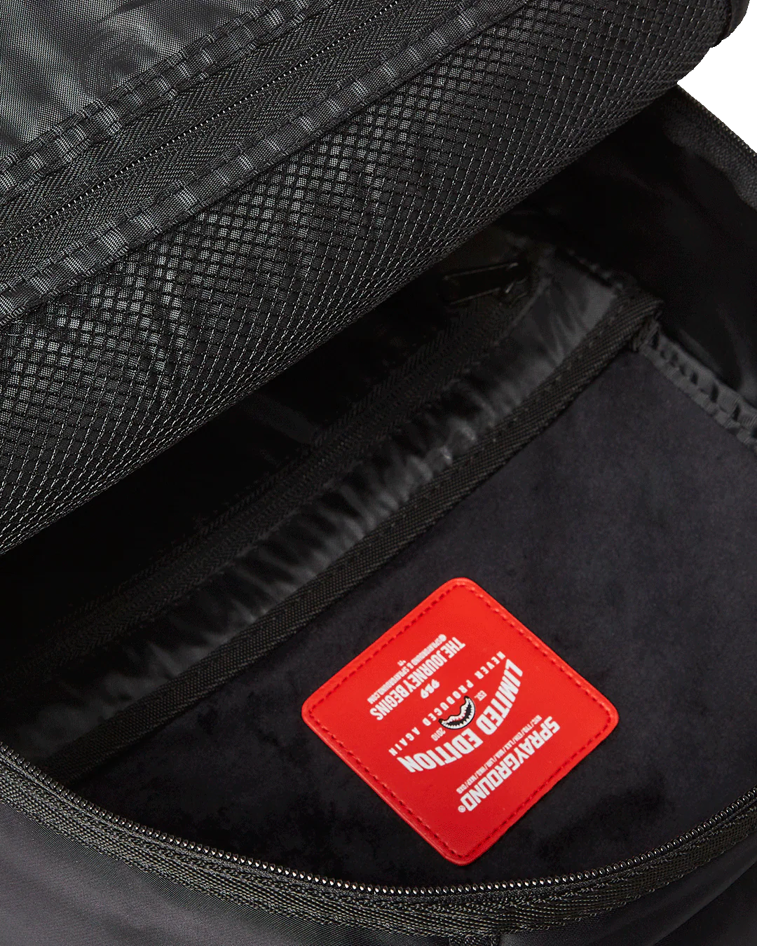 THE RED CARPET BACKPACK - Image 8