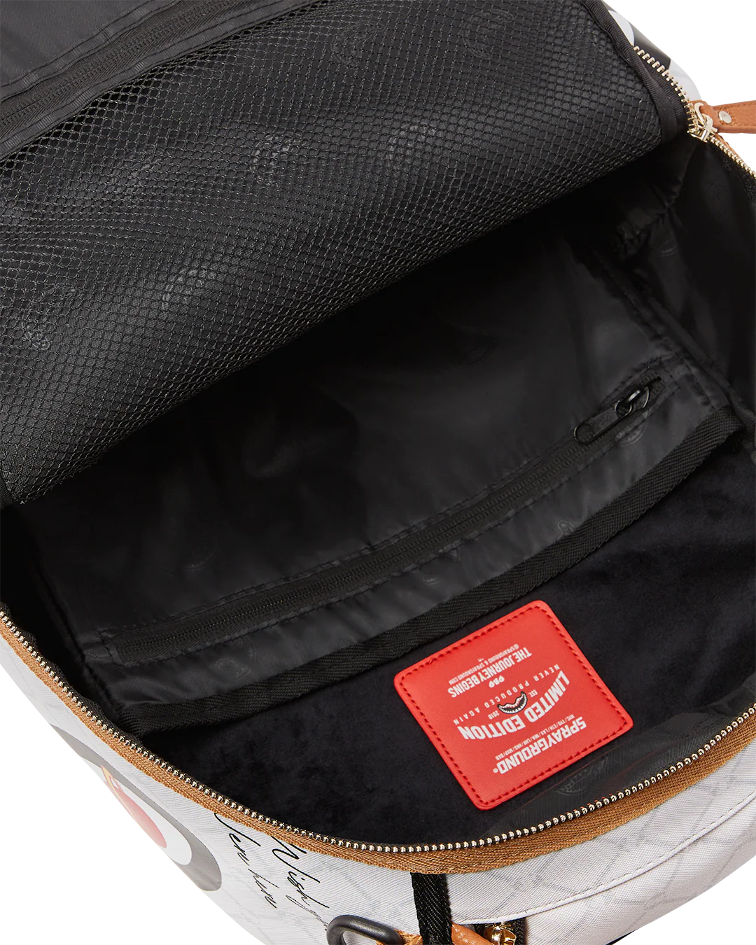 UFO OUTTA THIS WORLD BACKPACK (DLXV) - Image 10